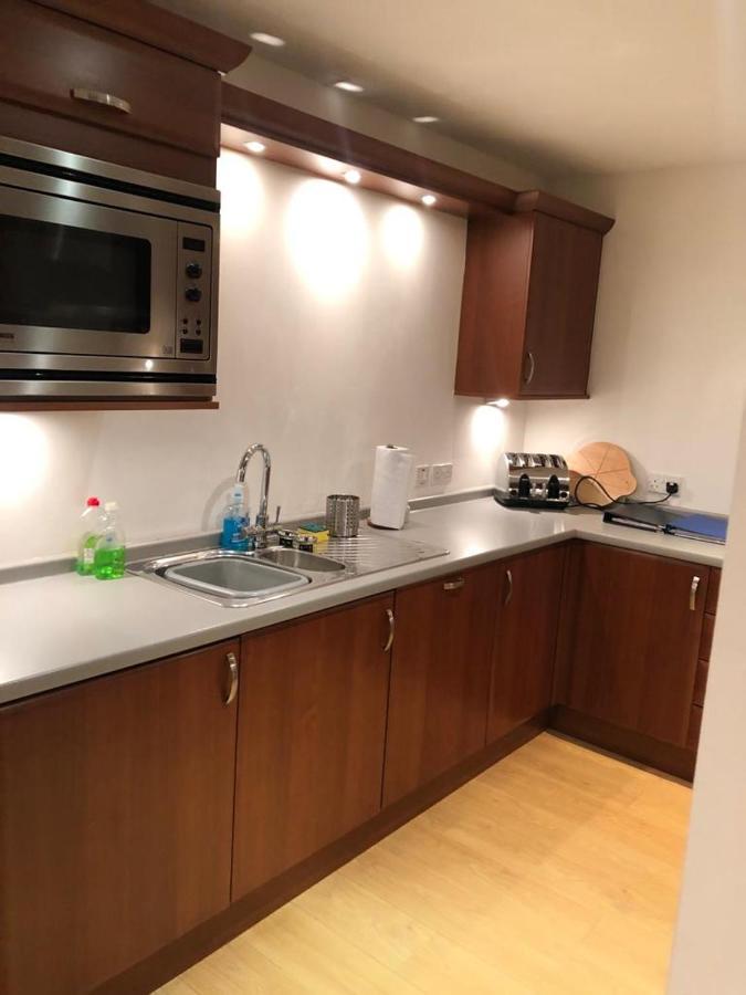 Comfy Two Bedroom Apartment Right In The City Centre Glasgow Eksteriør bilde