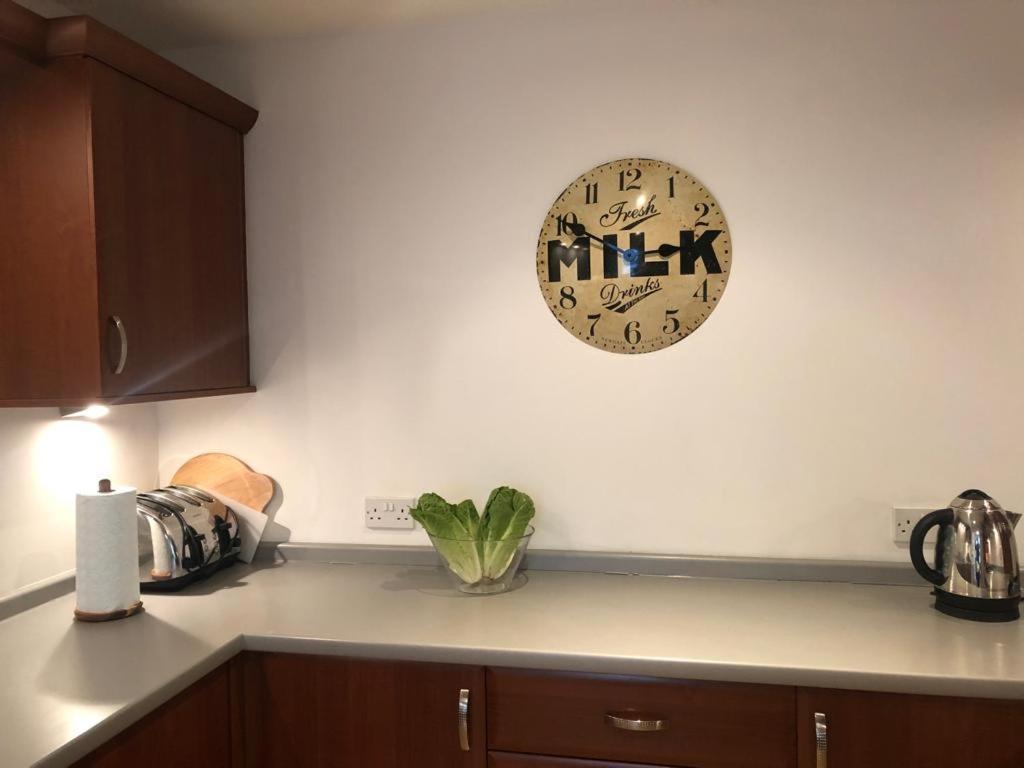 Comfy Two Bedroom Apartment Right In The City Centre Glasgow Eksteriør bilde